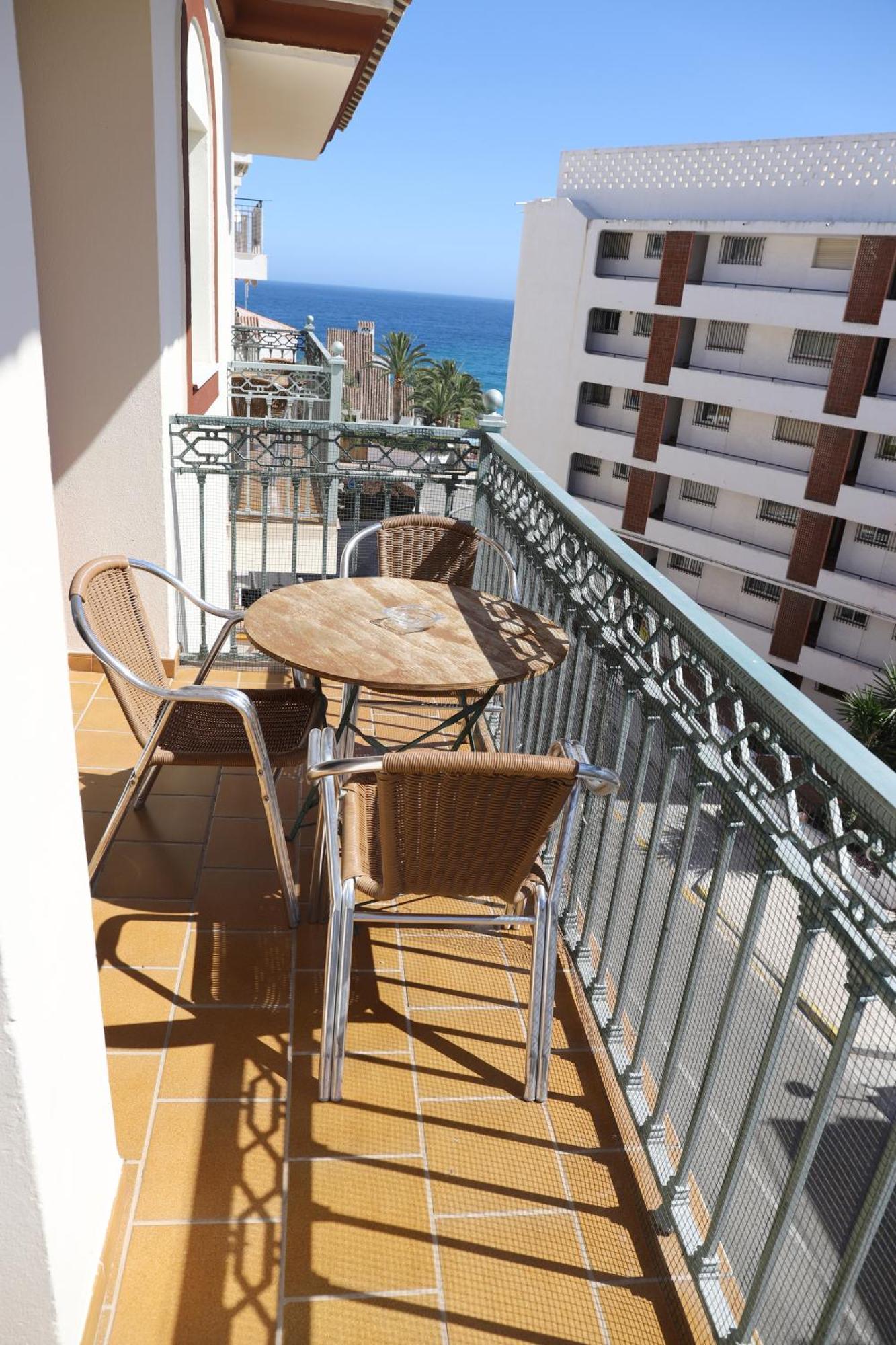 Apartamentos Latin ネルハ エクステリア 写真