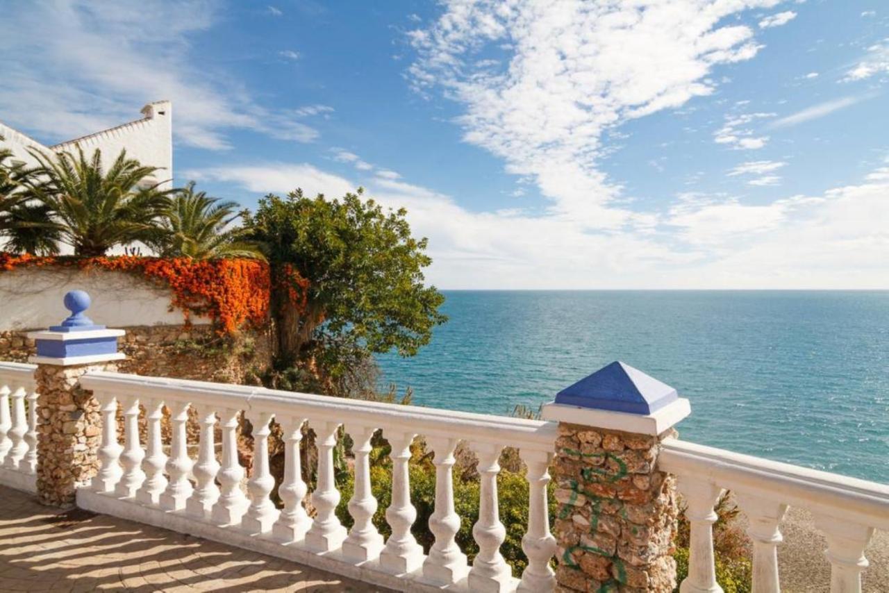 Apartamentos Latin ネルハ エクステリア 写真