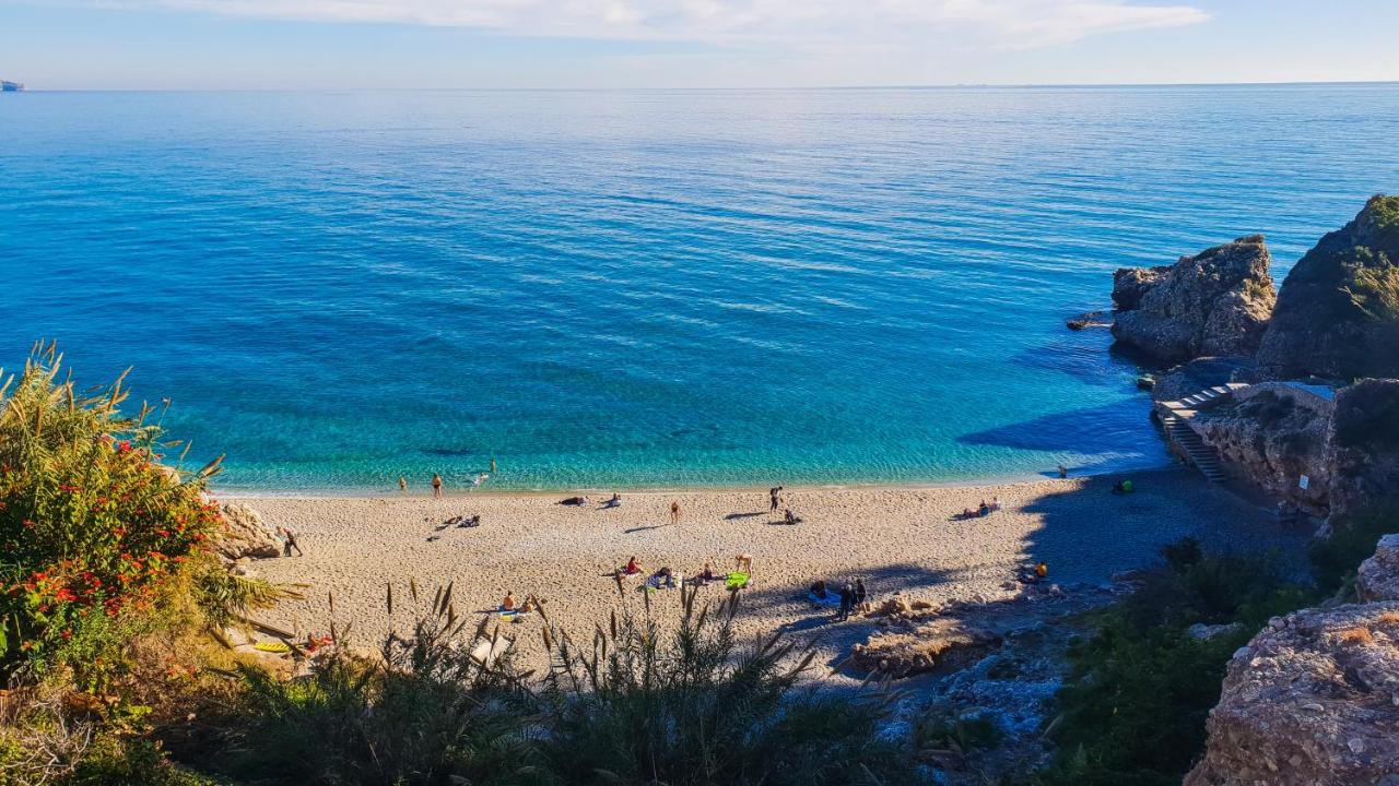 Apartamentos Latin ネルハ エクステリア 写真